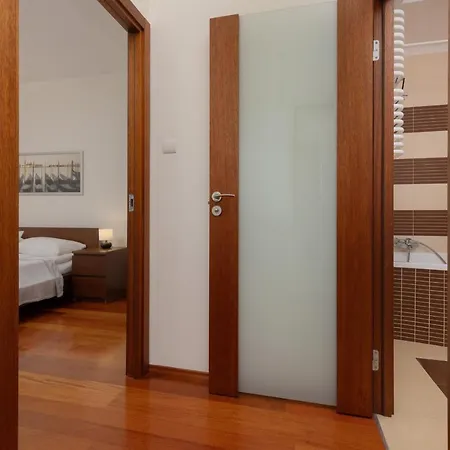 Apartment With Study Powstancow Slaskich By Renters *