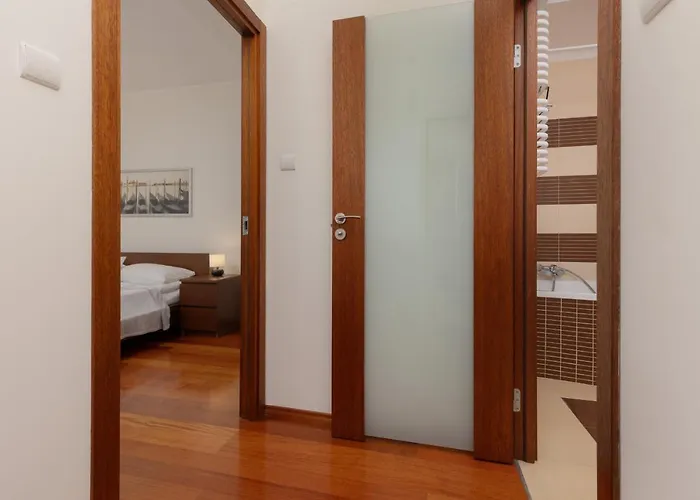 Διαμέρισμα With Study Powstancow Slaskich By Renters *