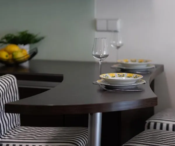 Apartman With Study Powstancow Slaskich By Renters