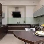 Apartment With Study Powstancow Slaskich By Renters Warschau